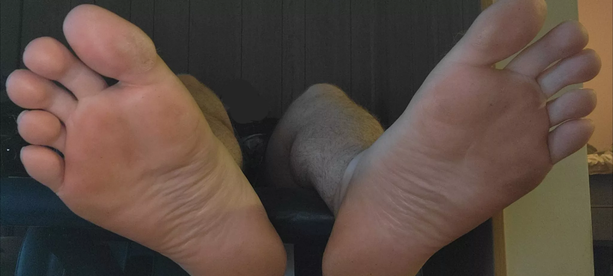 Any footslaves want to worship my size 15s?