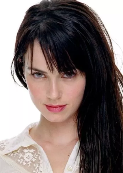 Mia Kirshner, actor