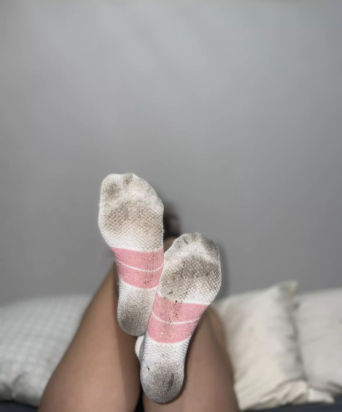 [selling] [us] Go ahead and give my smelly socks a sniffðŸ˜œðŸ’¦*discreet packaging, tracked shipping, add-ons & extra days*