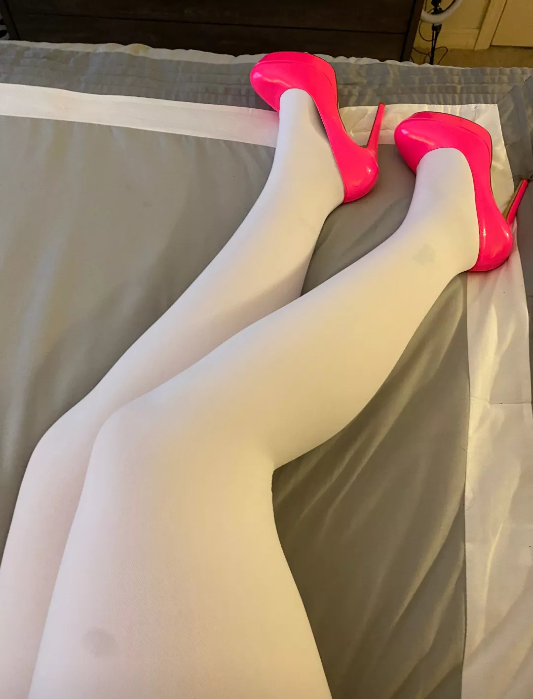 White tights and pink ðŸ‘ ðŸ‘ 