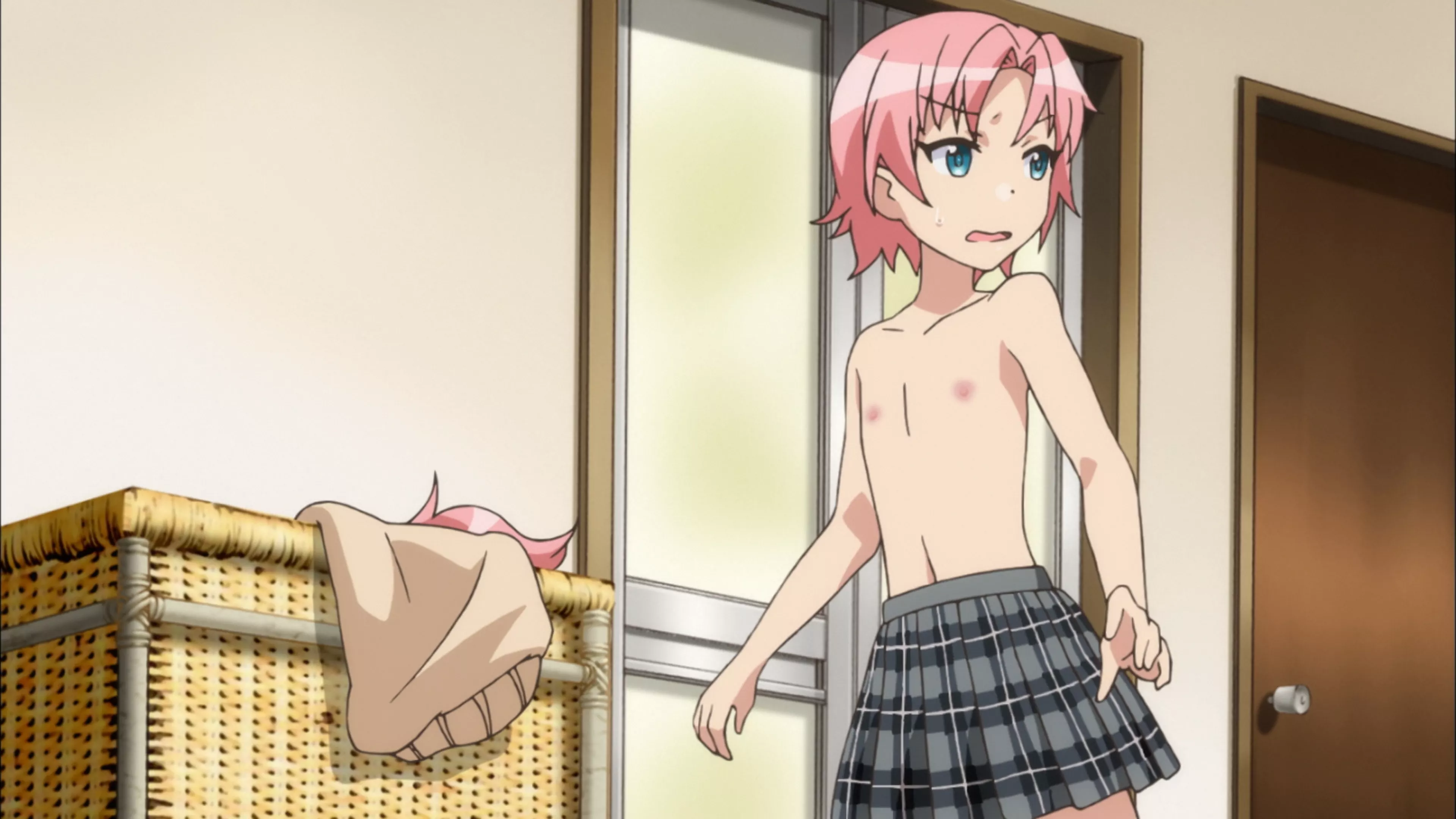 Hears footsteps while crossdressing [Hime Arikawa from Secret Princess (Himegoto)]