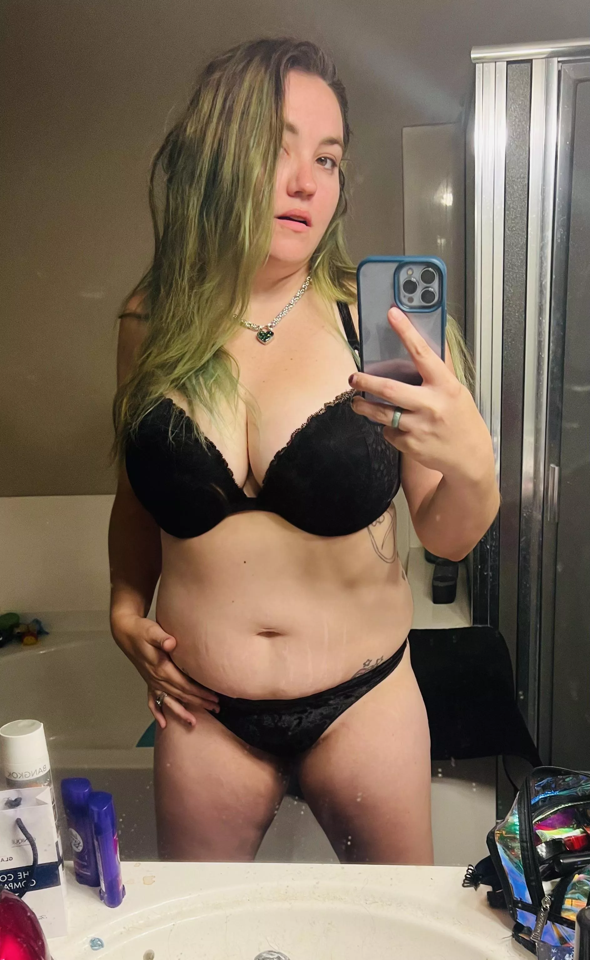 This Thick Milf Is Ready To Have Fun With You! Customs, ðŸŒ¶ Snapchat, Panties, & More! Cum Show Me How Much You Love Me!