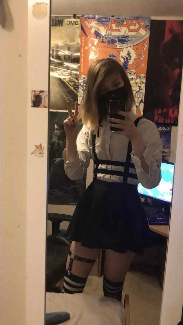 Growing my confidence so i can go out dressed like this ^w^