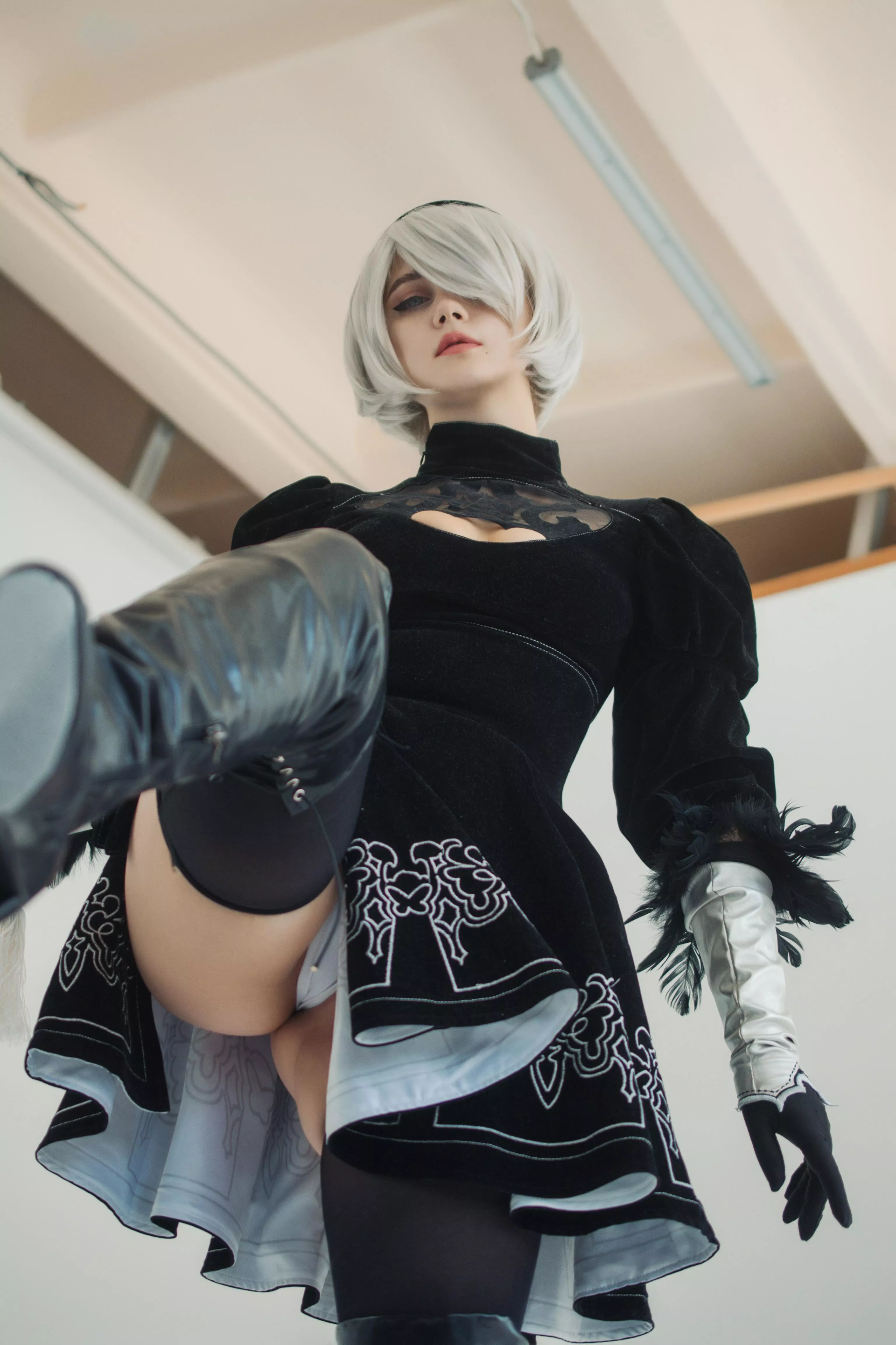 2B step on you (JyuSan)