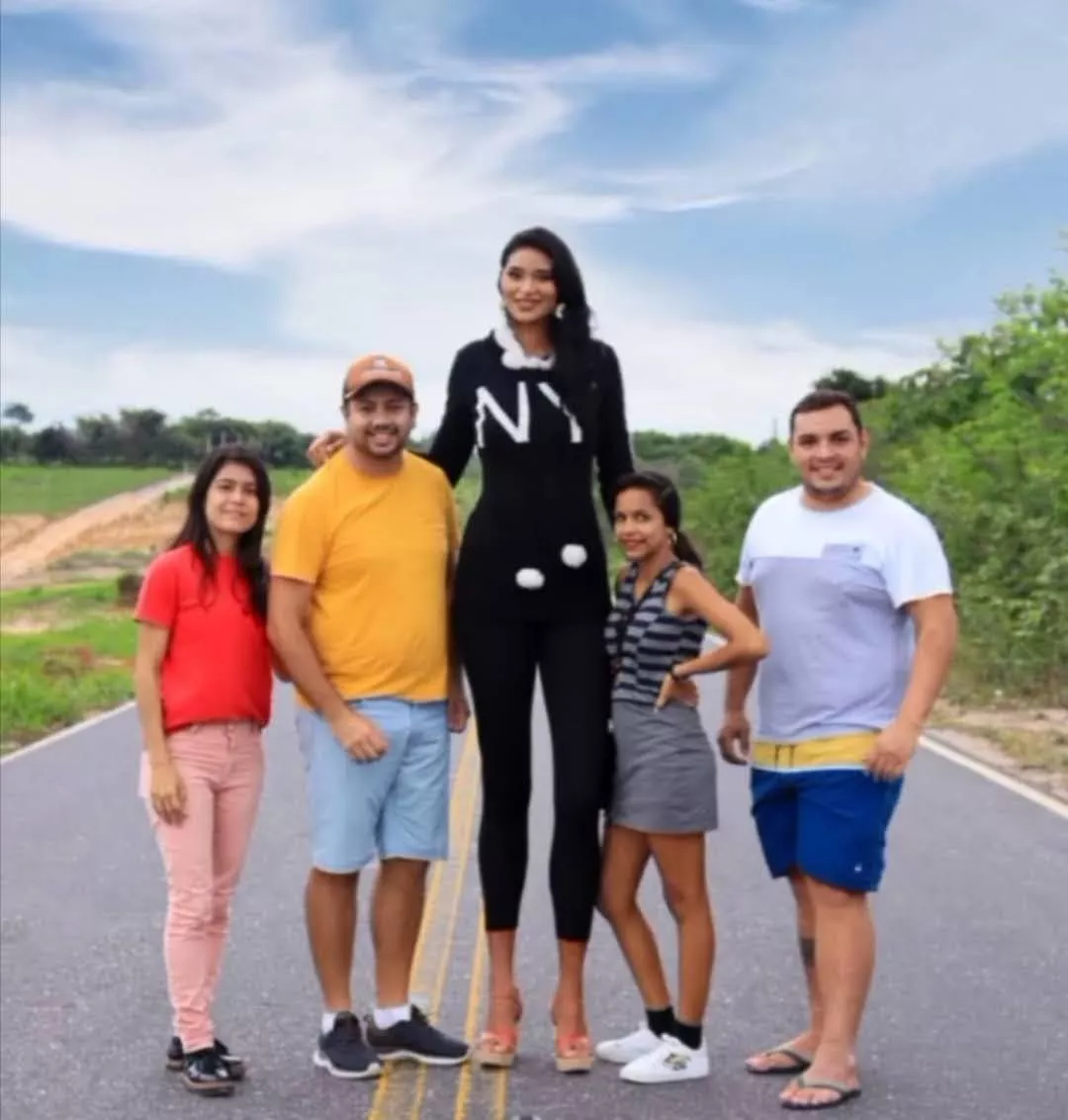 When Elisane wears heels, sky is the limit