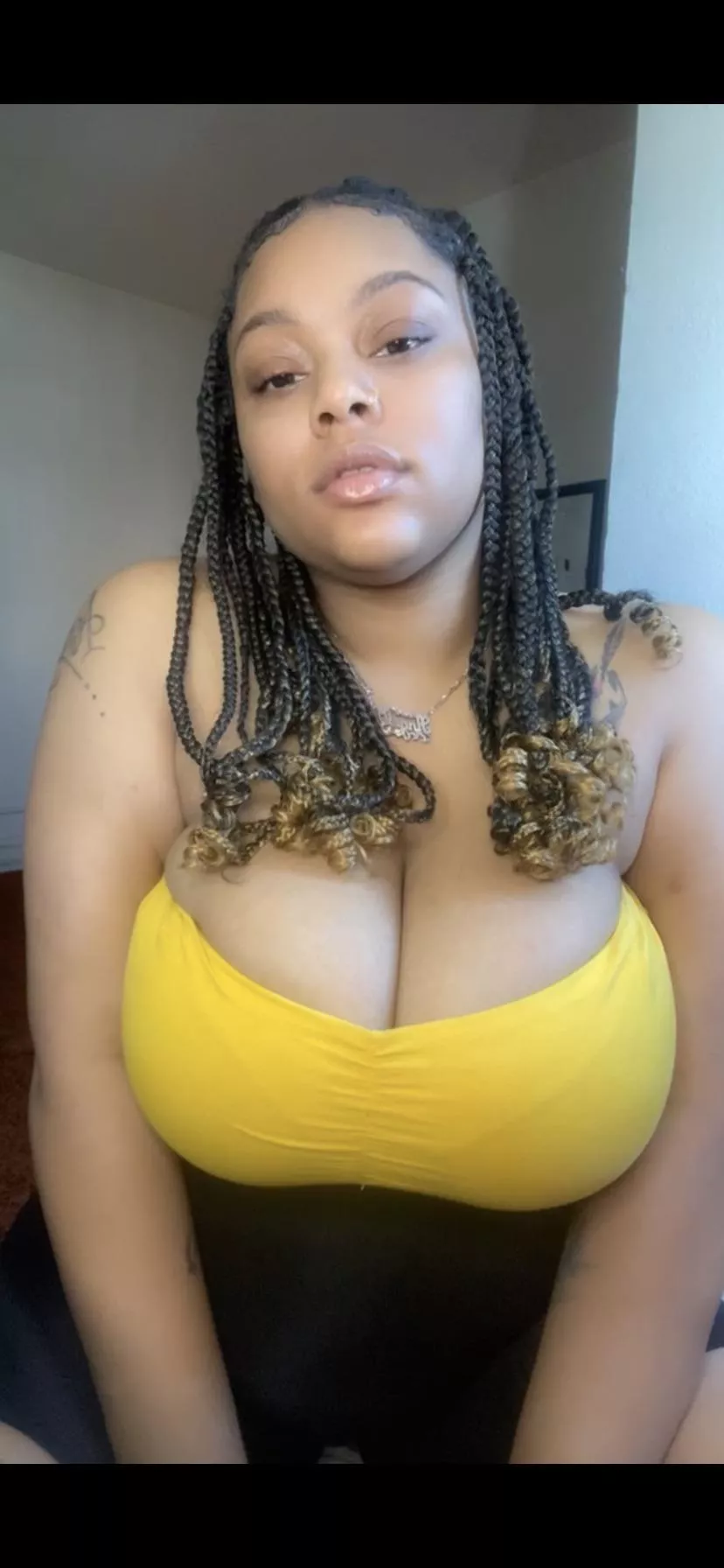 Thick raw redbone click my profile and add my social media tap that link show me love