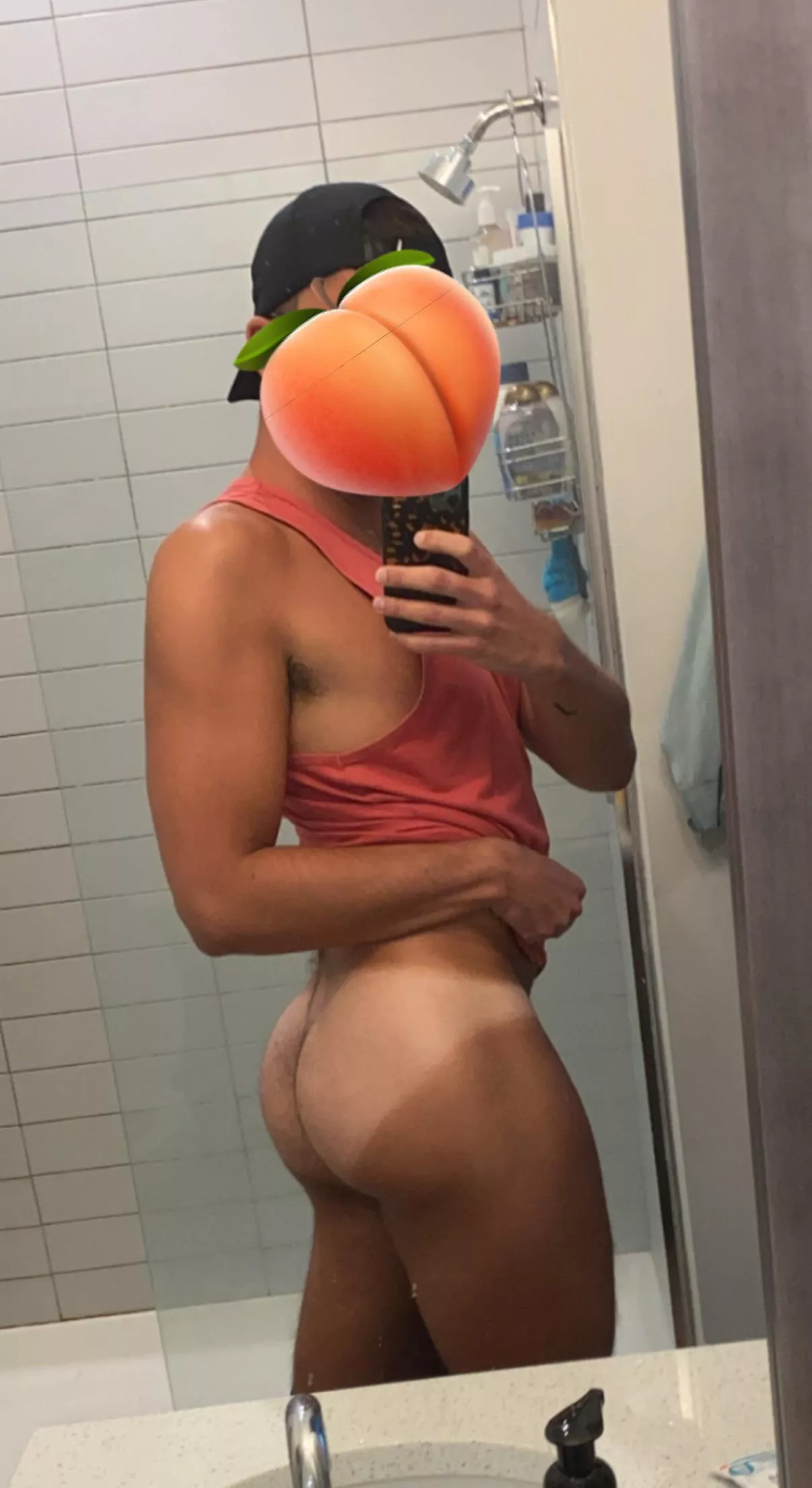 Like my tanlines?