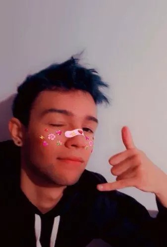 Dyed my hair teal it turned out blue. SANIC!