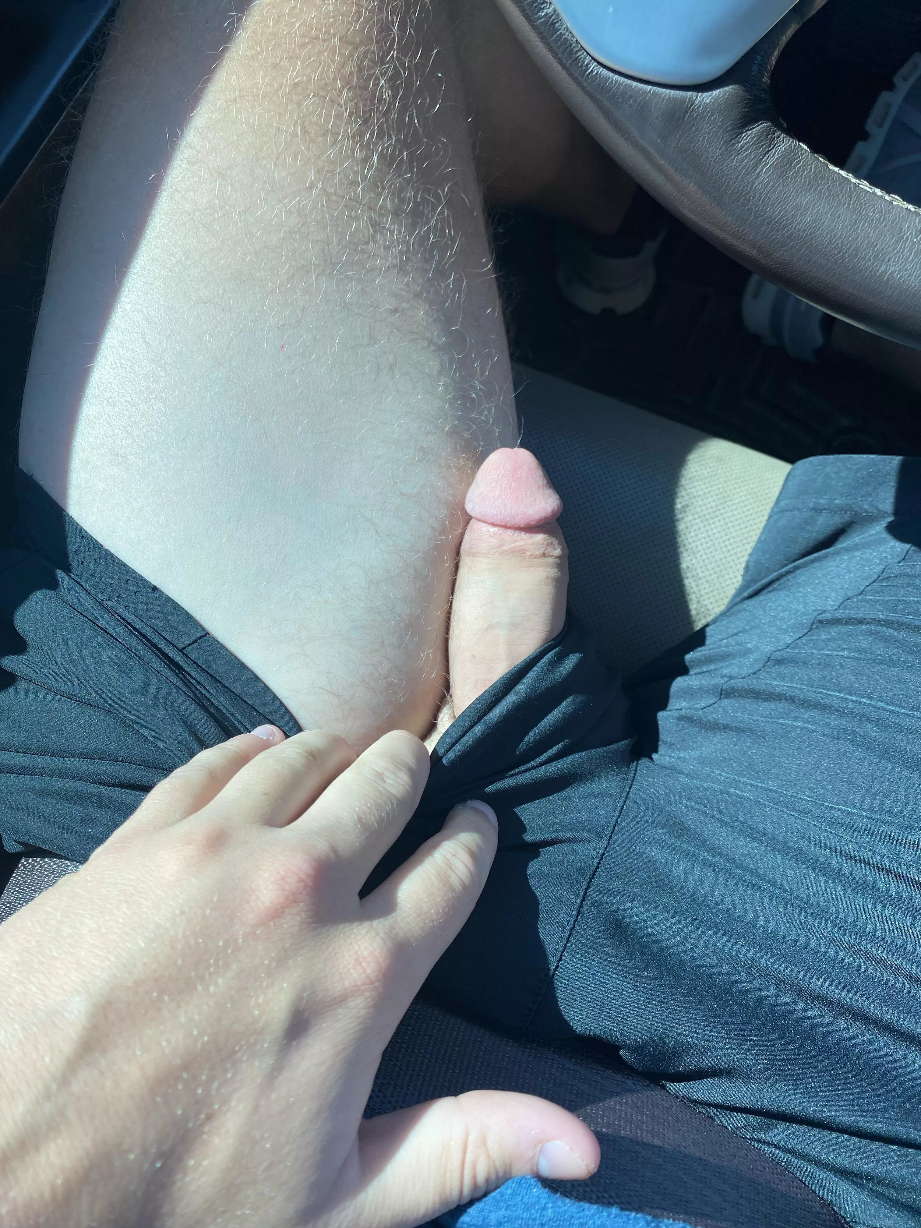 Horny In the truck😜 who can help me out