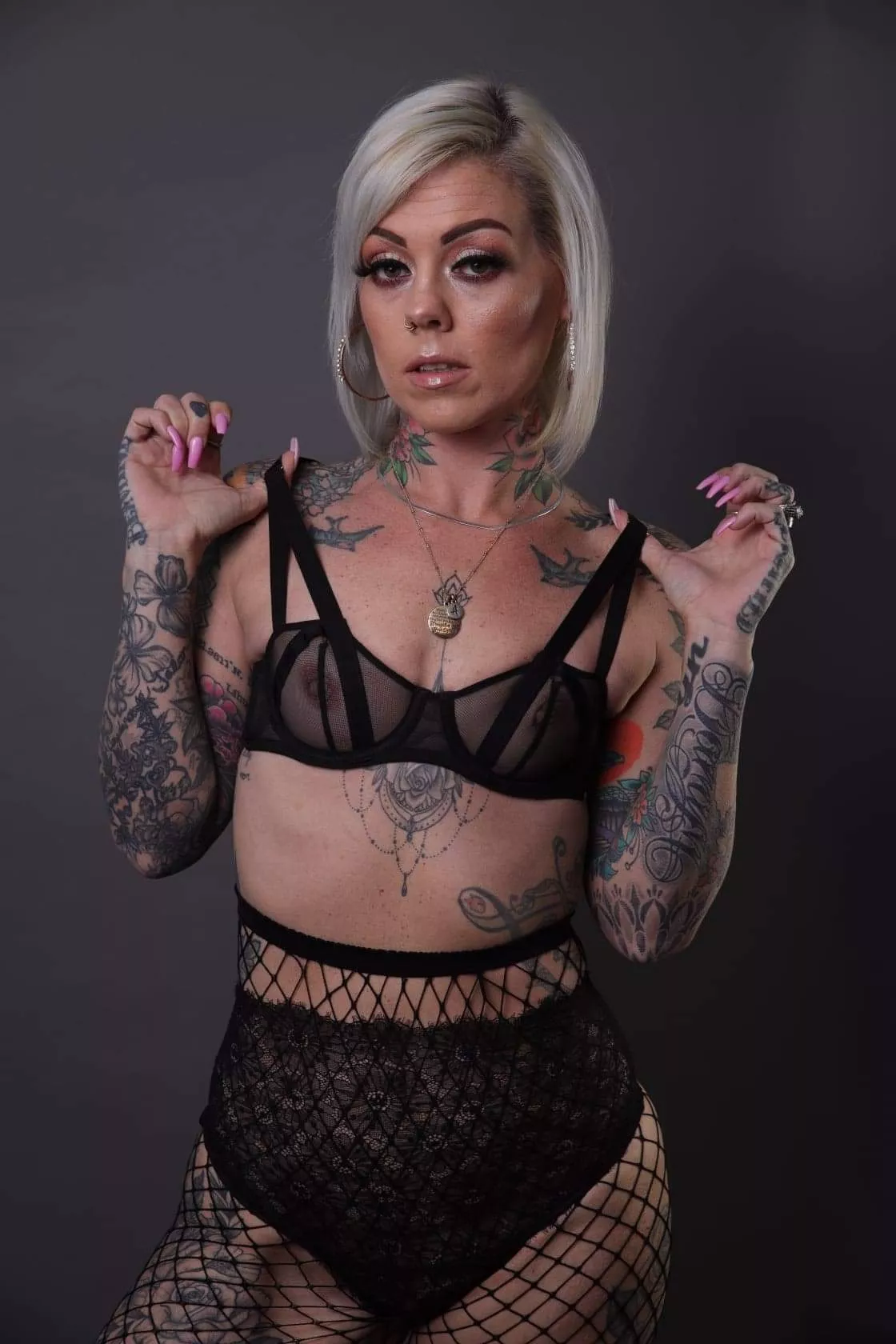 🖤Barbie the Inked girl next door😈