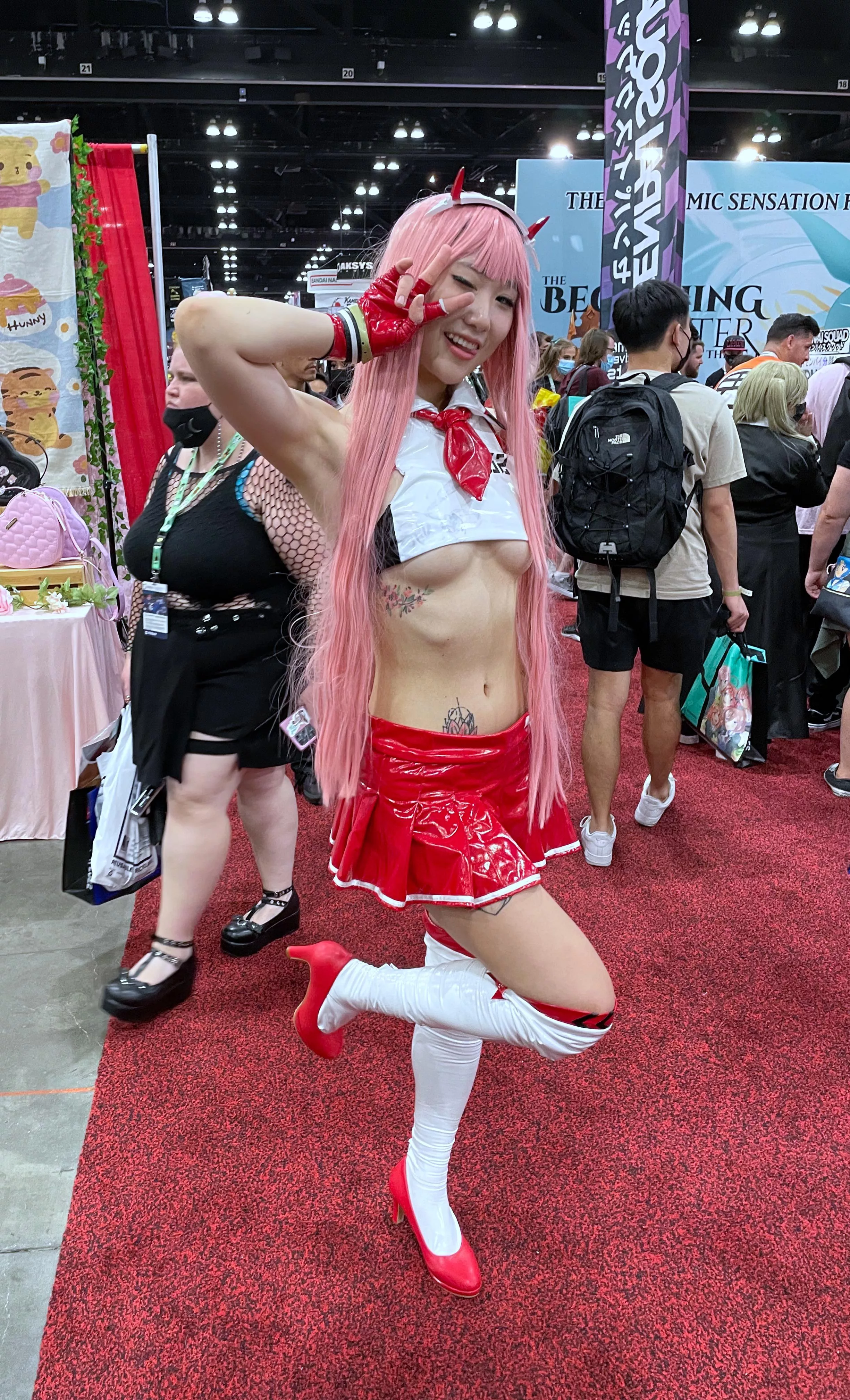 Zero two underboob and mog