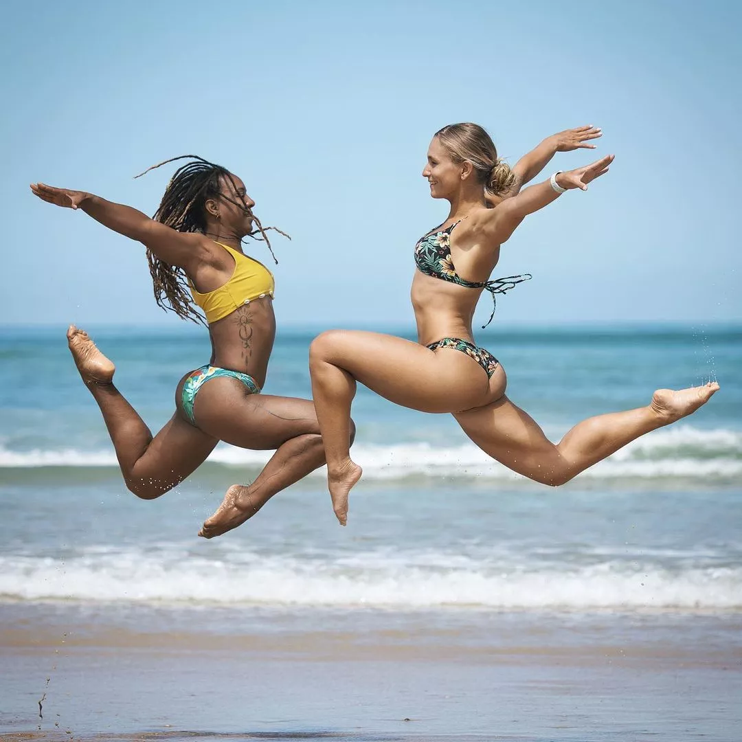 Lauriane Lamperim (R) - French Surfer