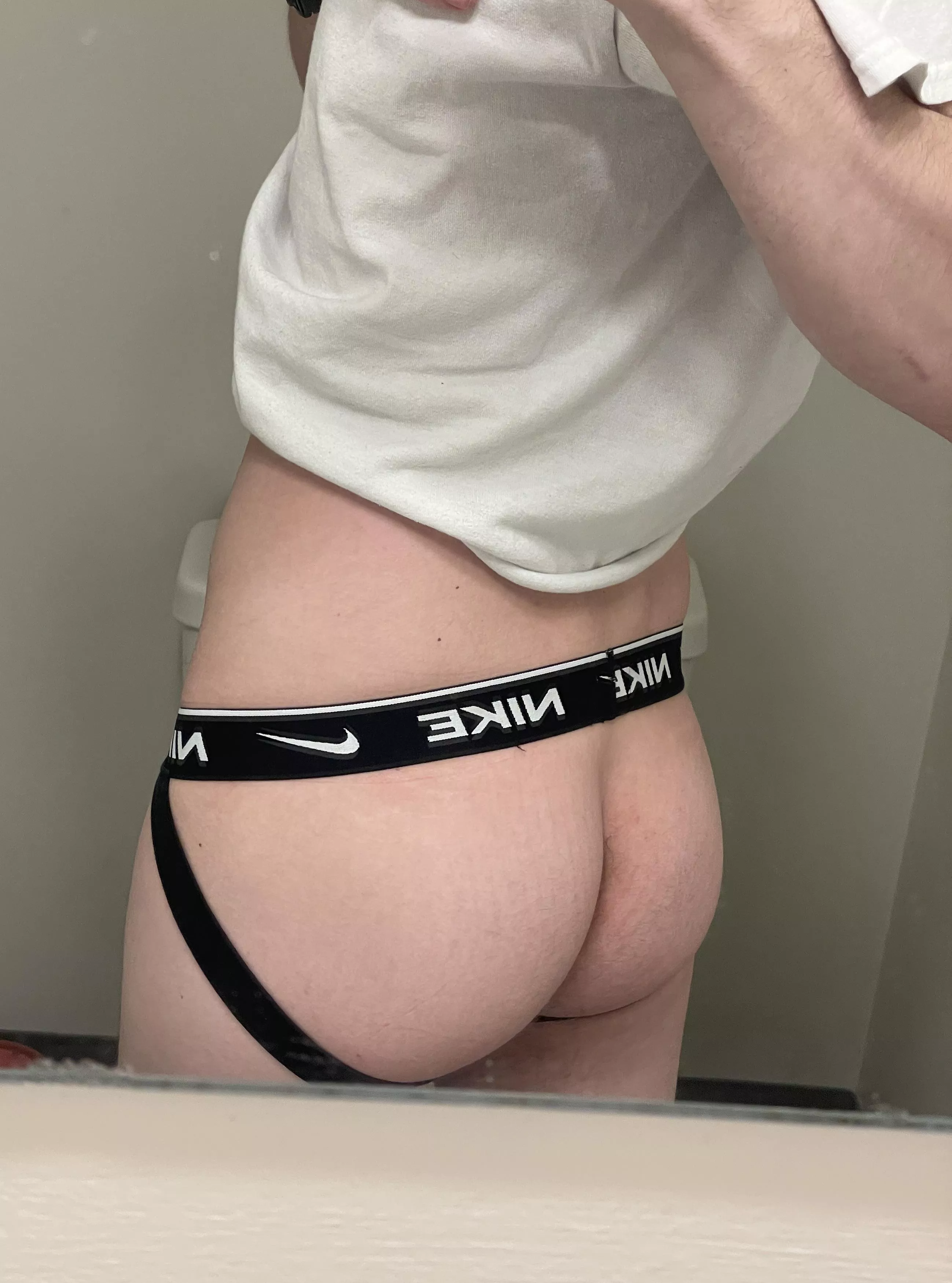 does this jockstrap make my butt look cute?