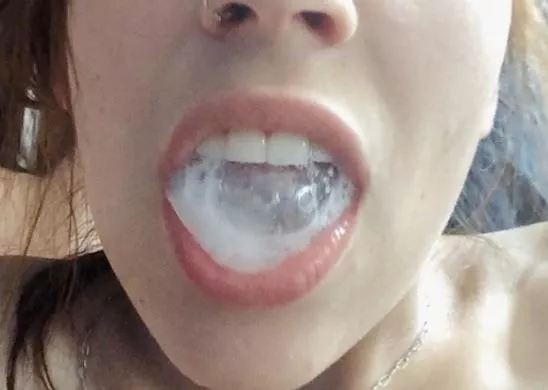 A nice mouthful with a cum bubble