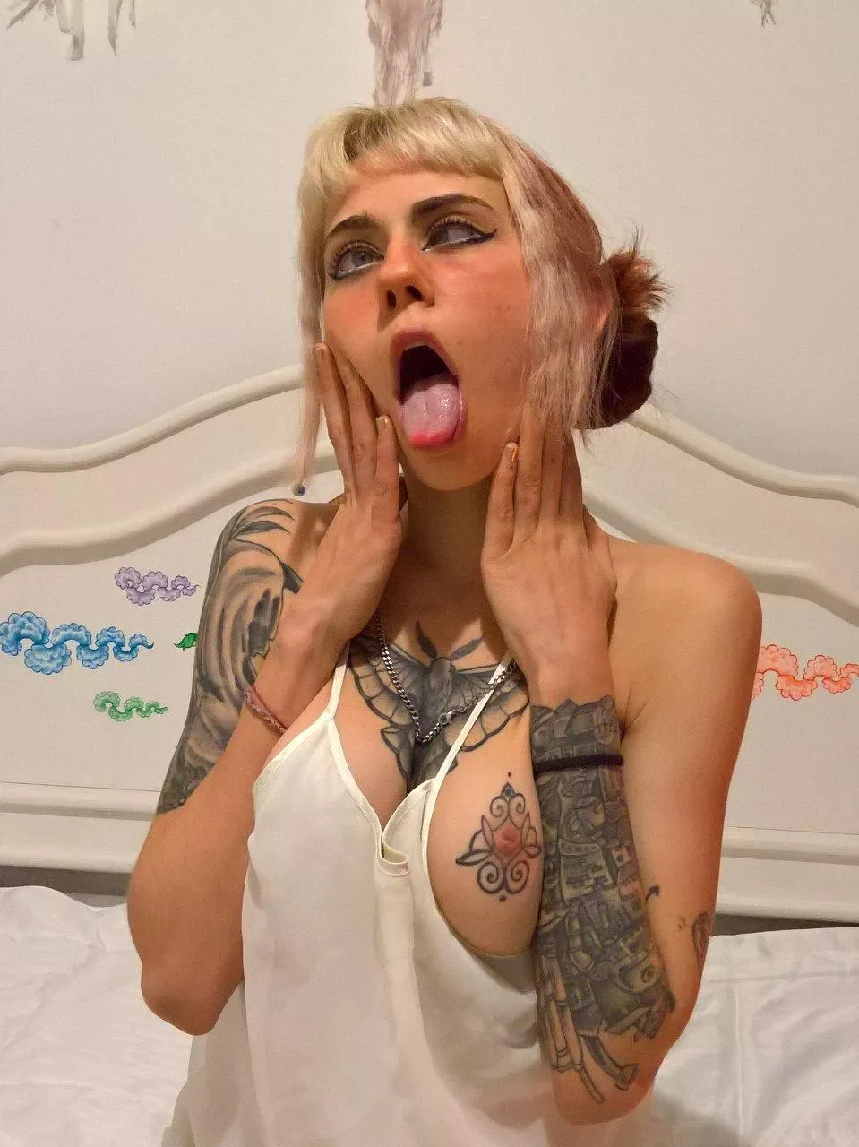 Waiting all your cum! <3