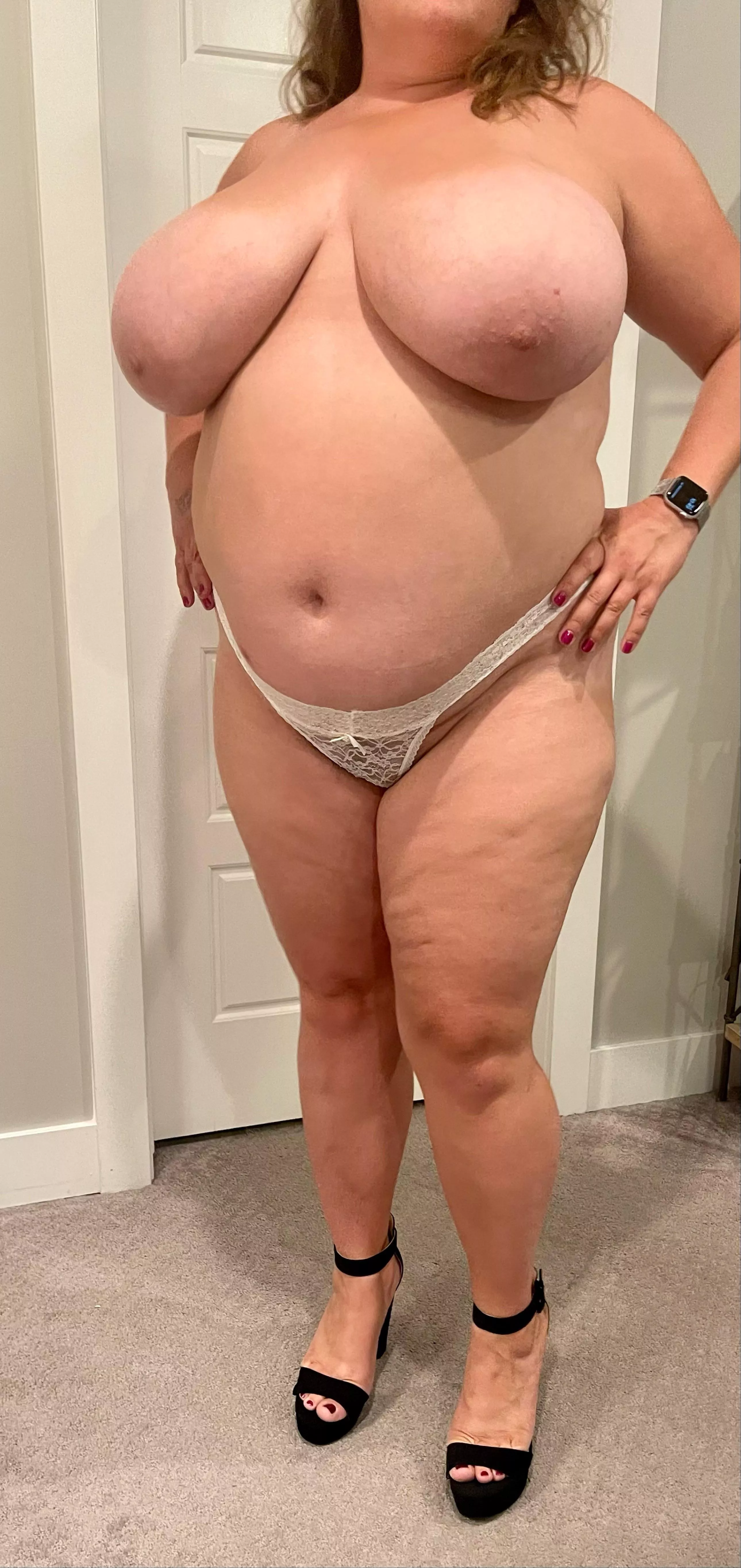 39 yo mom of 3