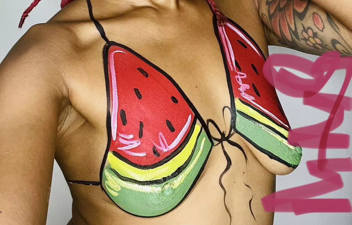 Self bodypaint (f) 🍉