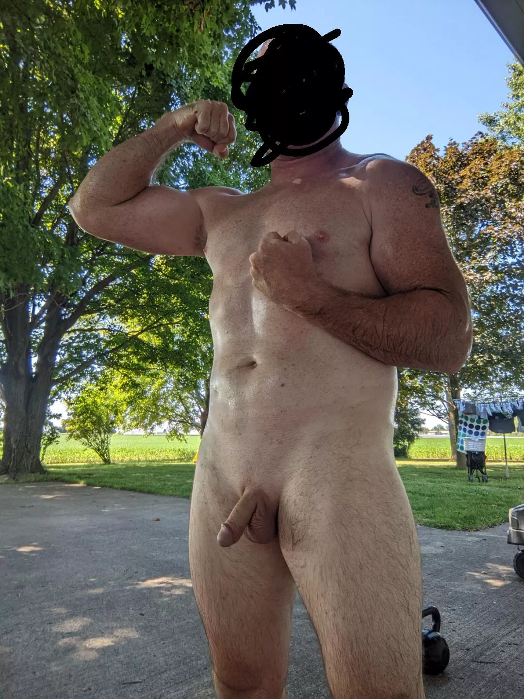 37[m] showing off for the neighbors after an outdoor workout