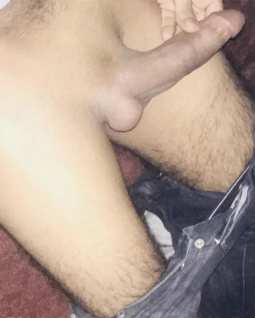 ‎‏29 dom top for manly looking/acting slut slave….Telegram:soultan232 Kik Rahaf_1475756