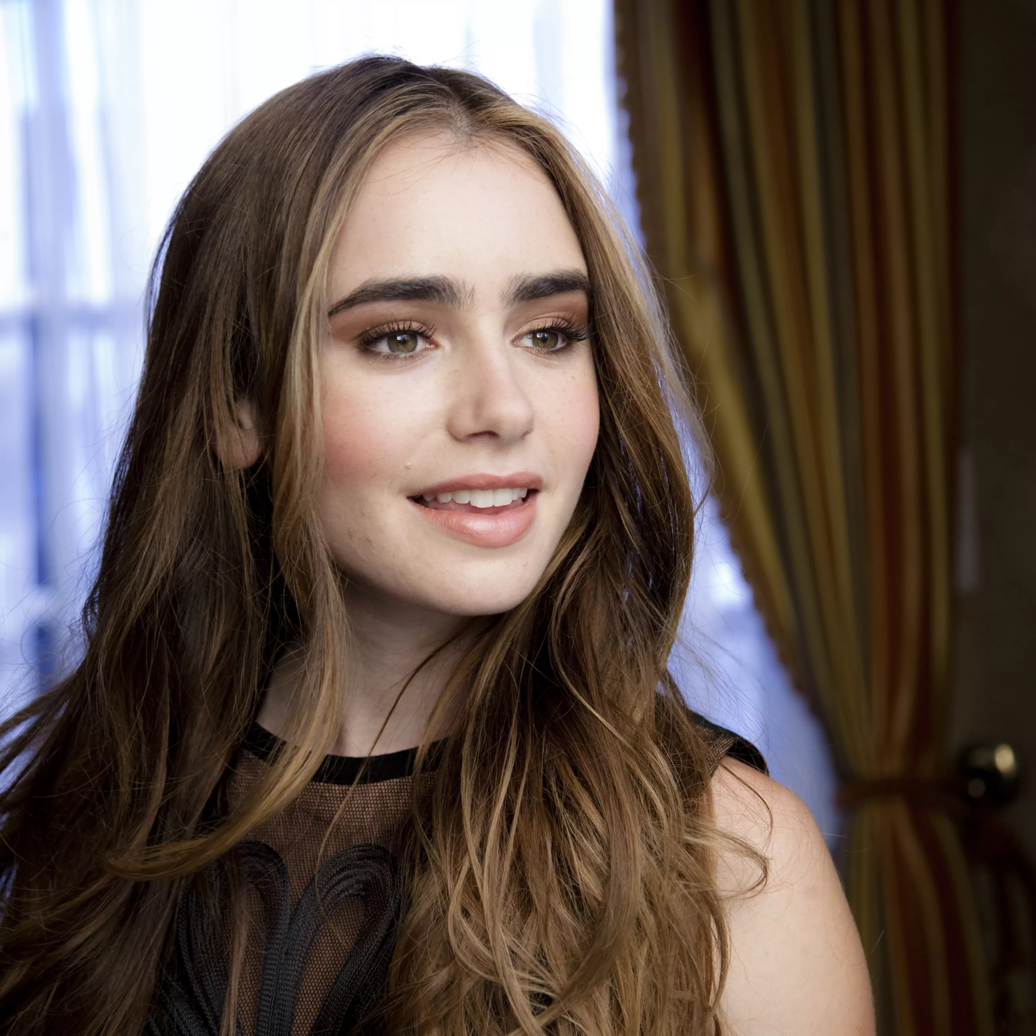 Lily Collins