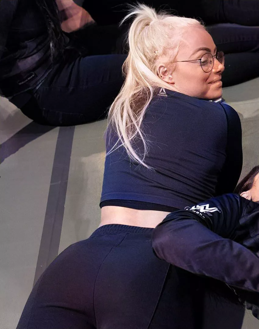 Liv Morgan in a interesting position 🤔