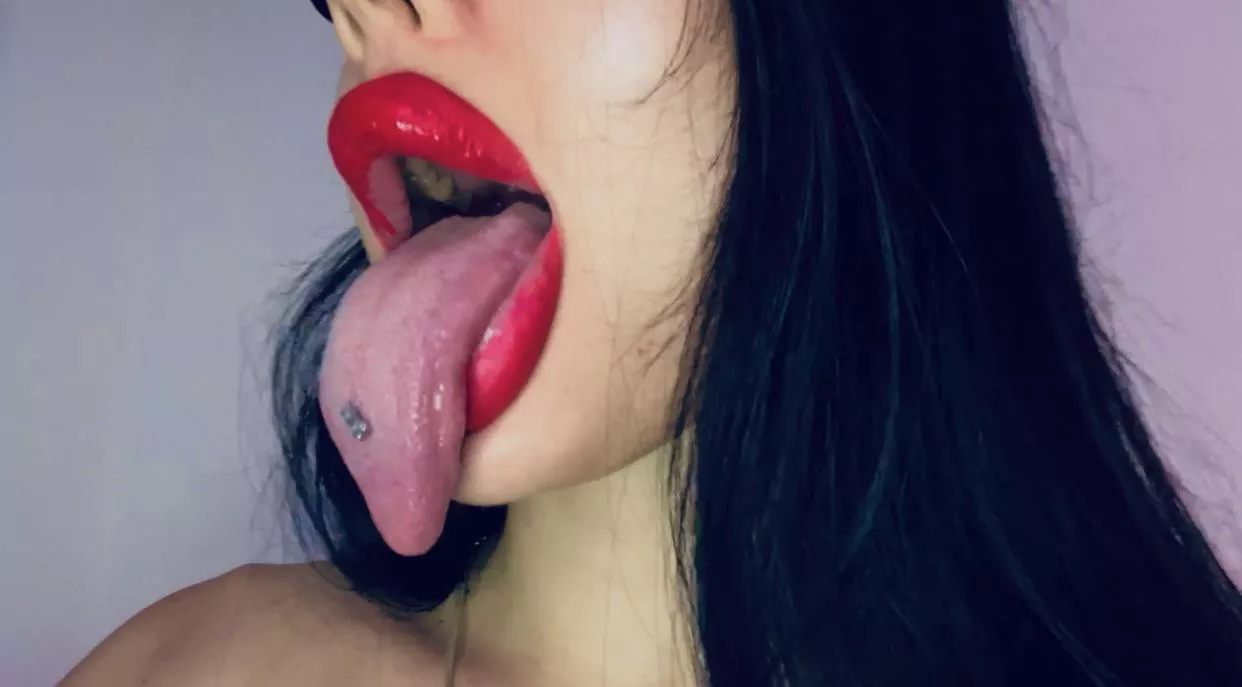 Long tongue