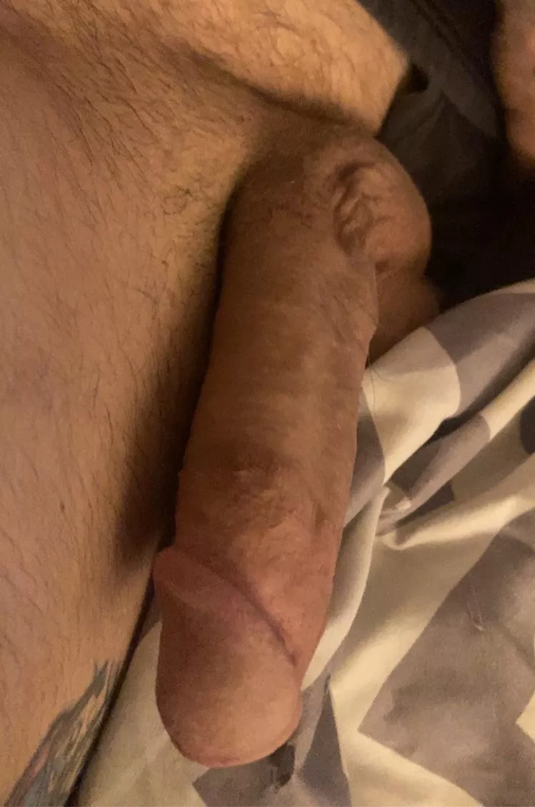 35/bi who wants to chat? Any thoughts?