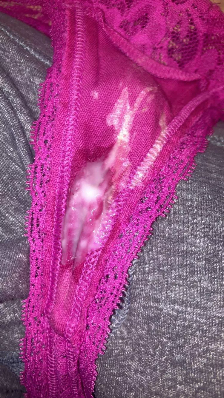 Having some fun on this Friday. Cum get these soaked panties