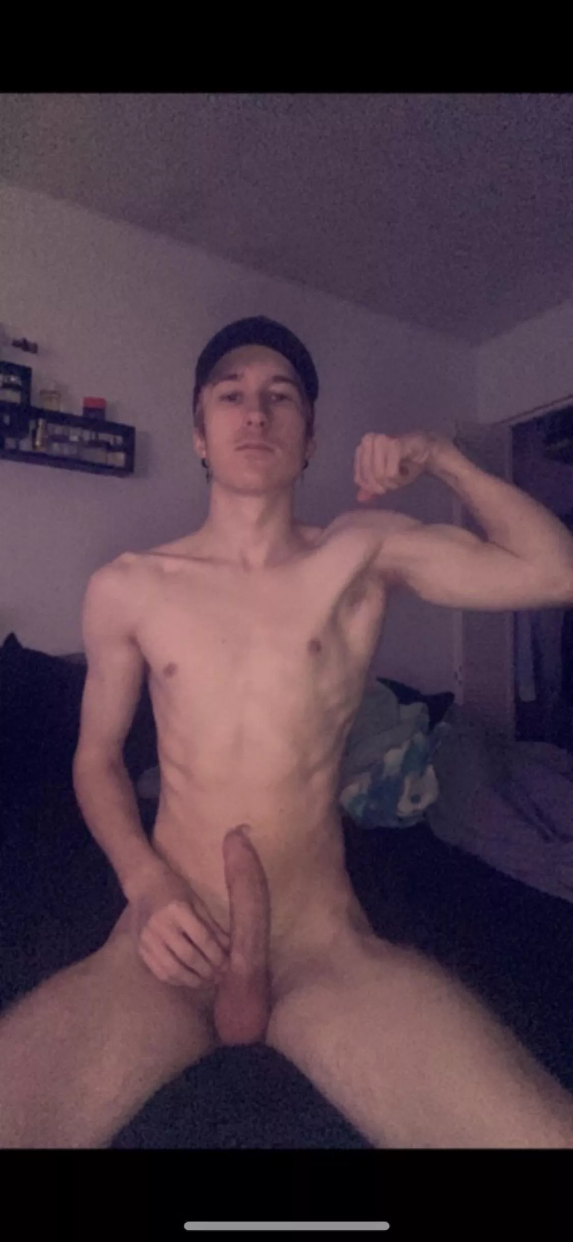 (M18) come take a seat baby