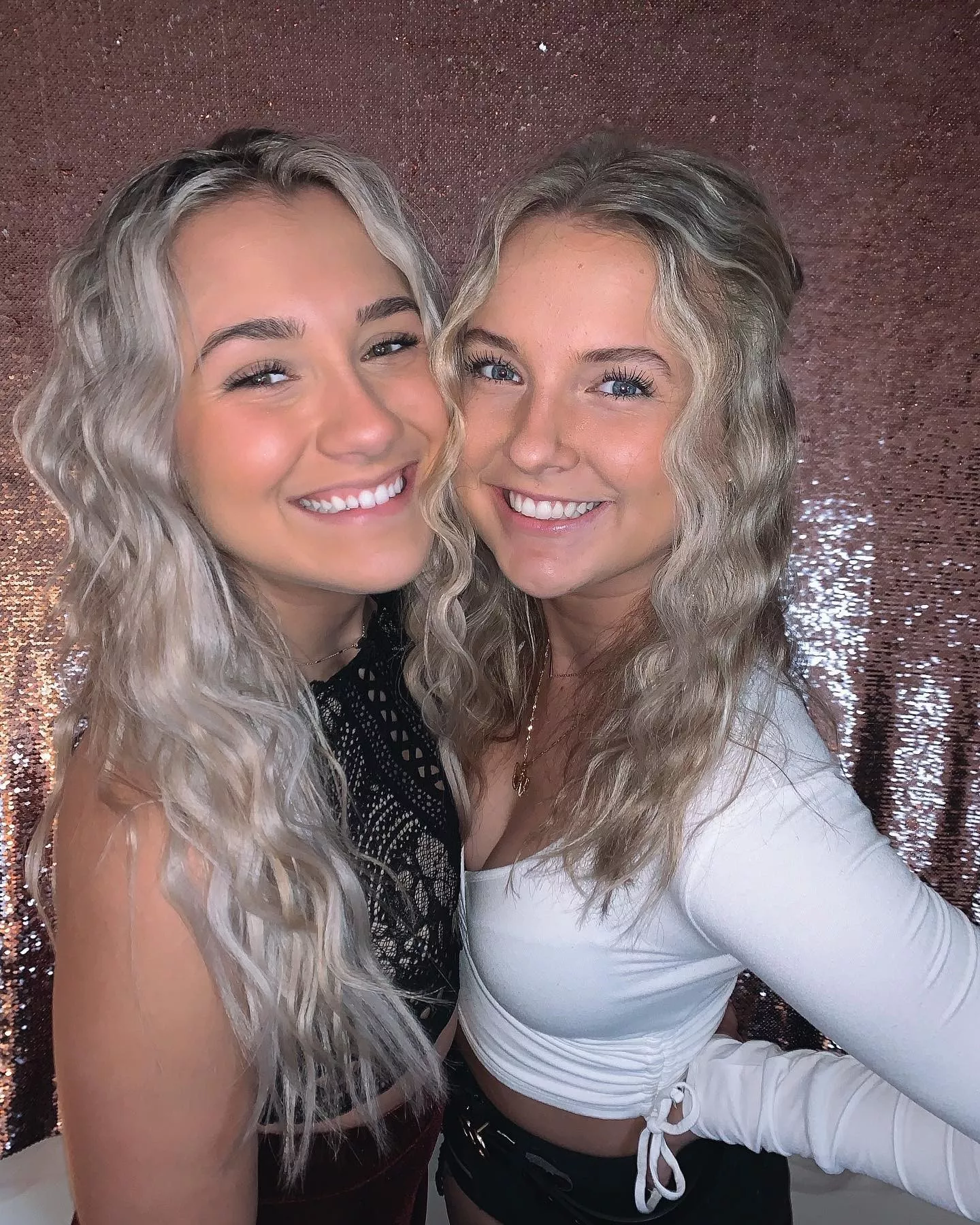 Wavy Blondes