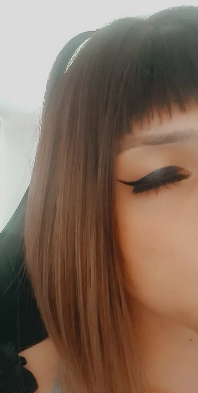 Eyeliner on point ?