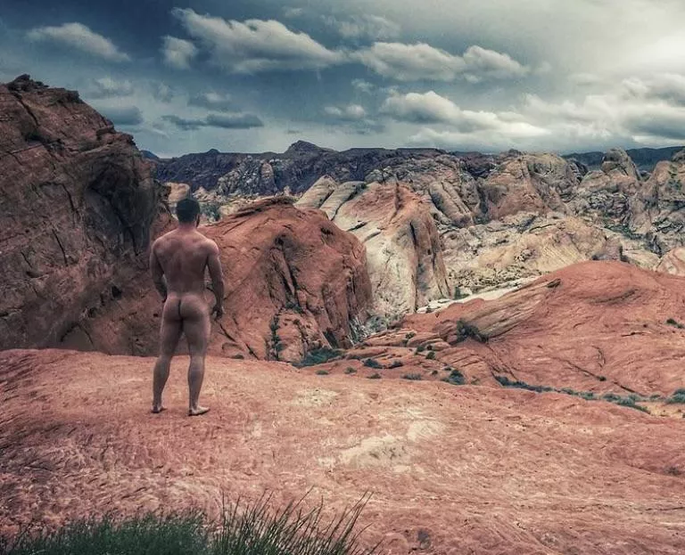 Canâ€™t wait for another hike, whatâ€™s your favorite place to hike naked?