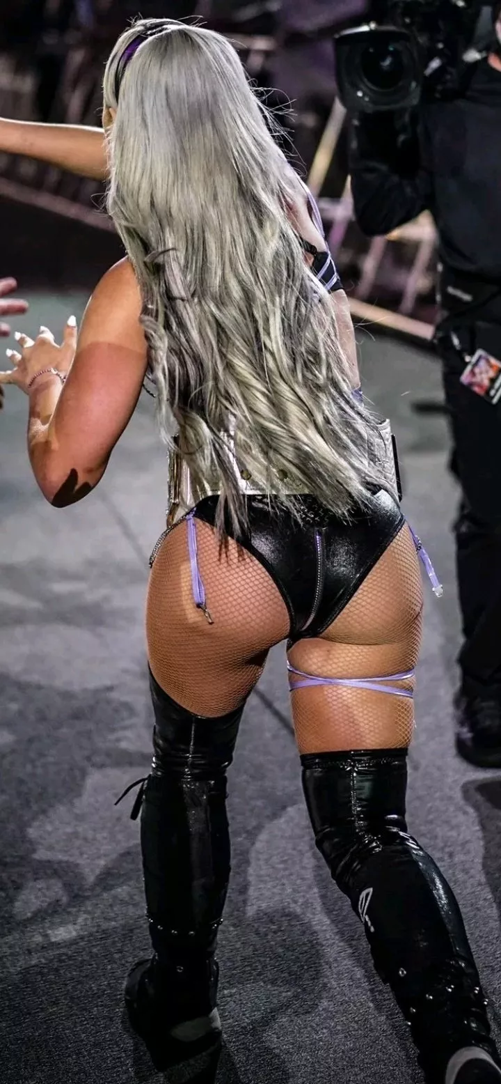 incredible ass ðŸ¤¤