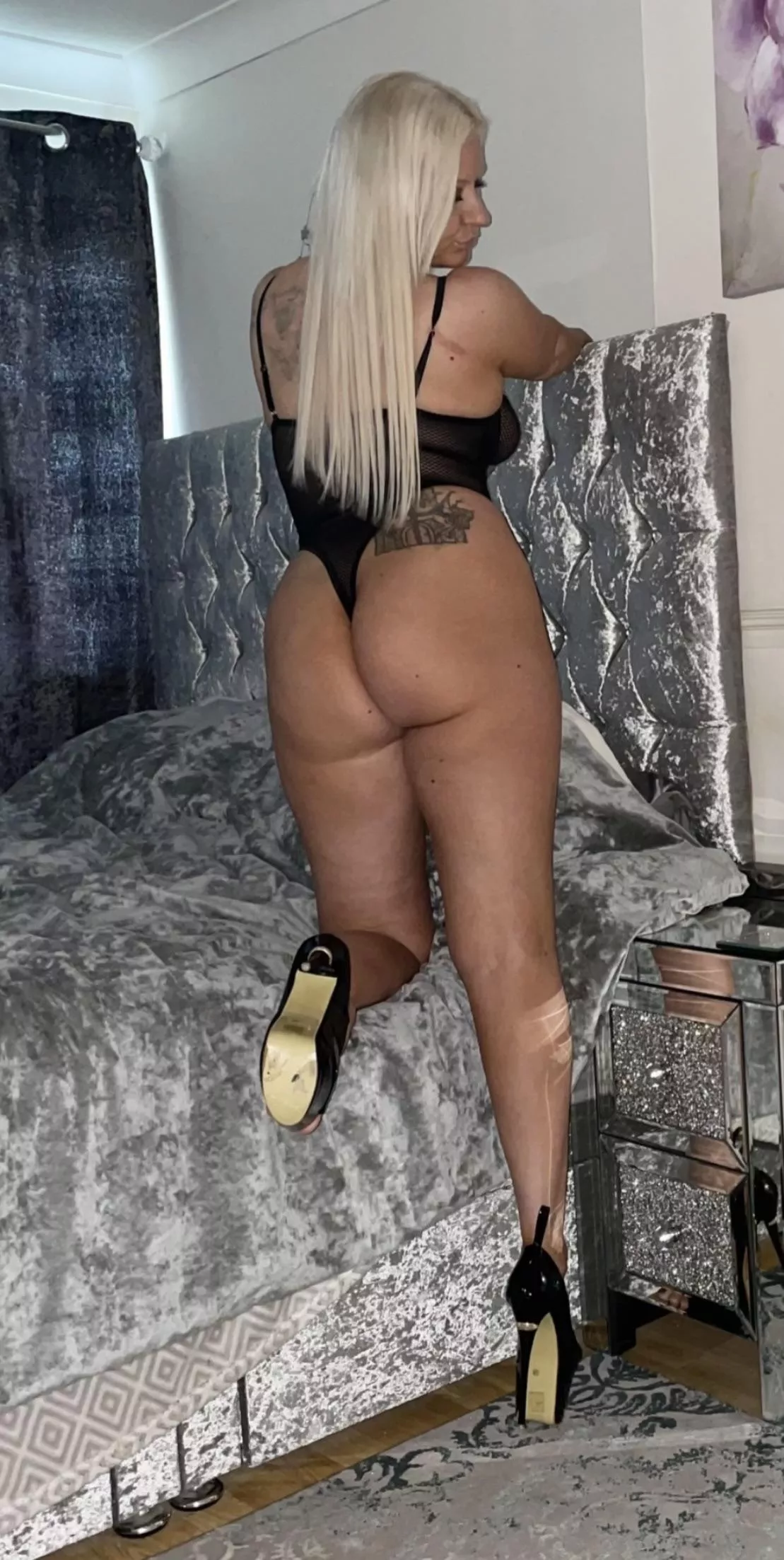 Killer heels and crusher thighs