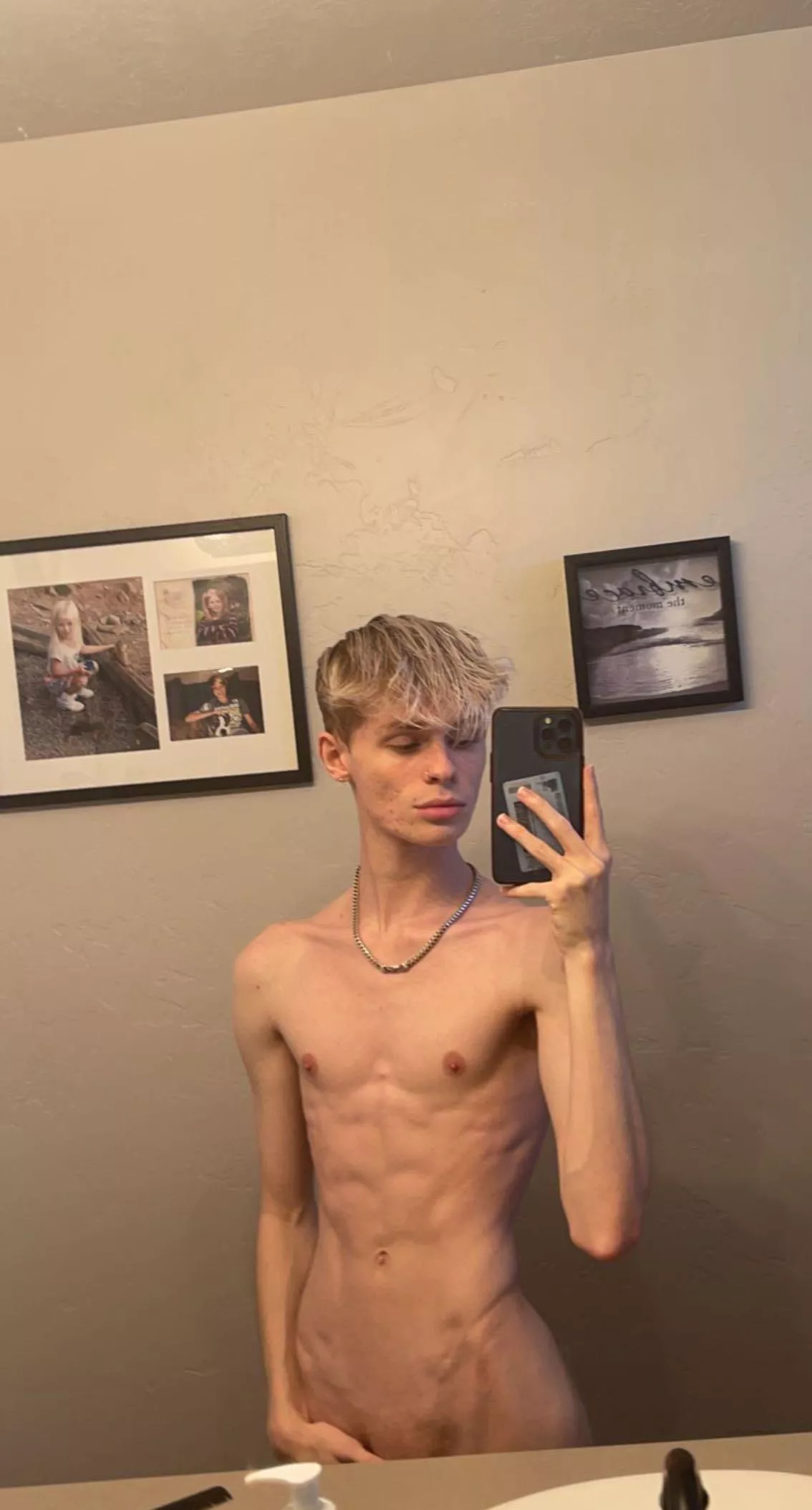 Upvote if you like my body ;)