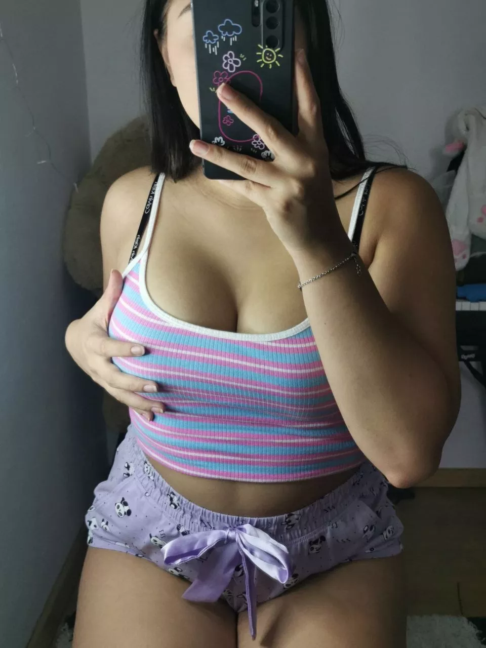 getting ready for sleep, wanna join an asian girl?