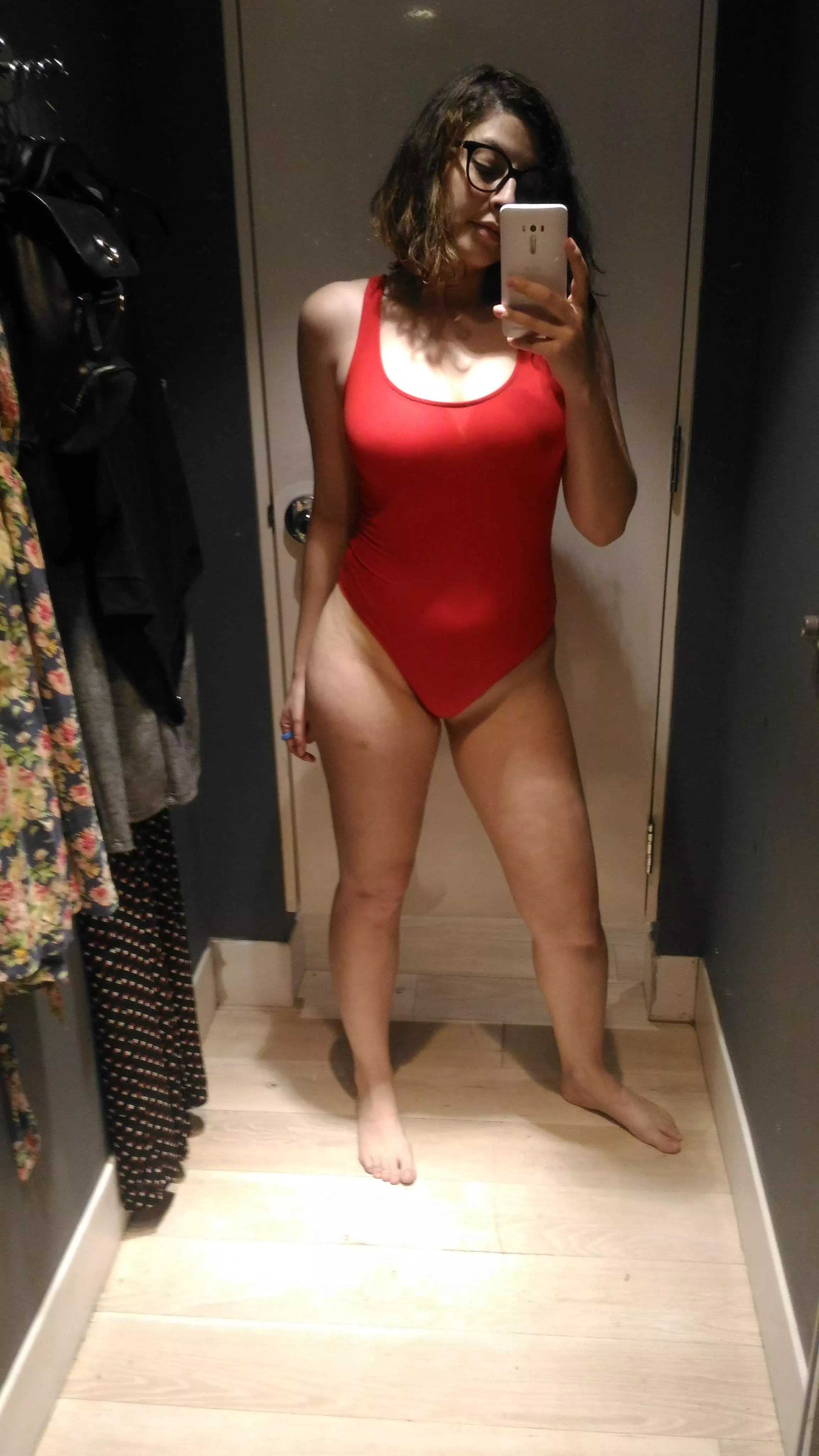 Baywatch?? ðŸ‘€ðŸ’– [OC][F]