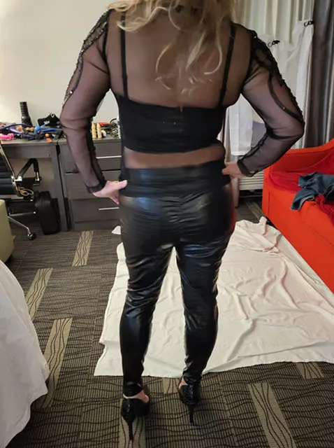 Love to look, feel and smell of my sexy leather pants...seem to be a hit with my boyfriends as well! [oc]