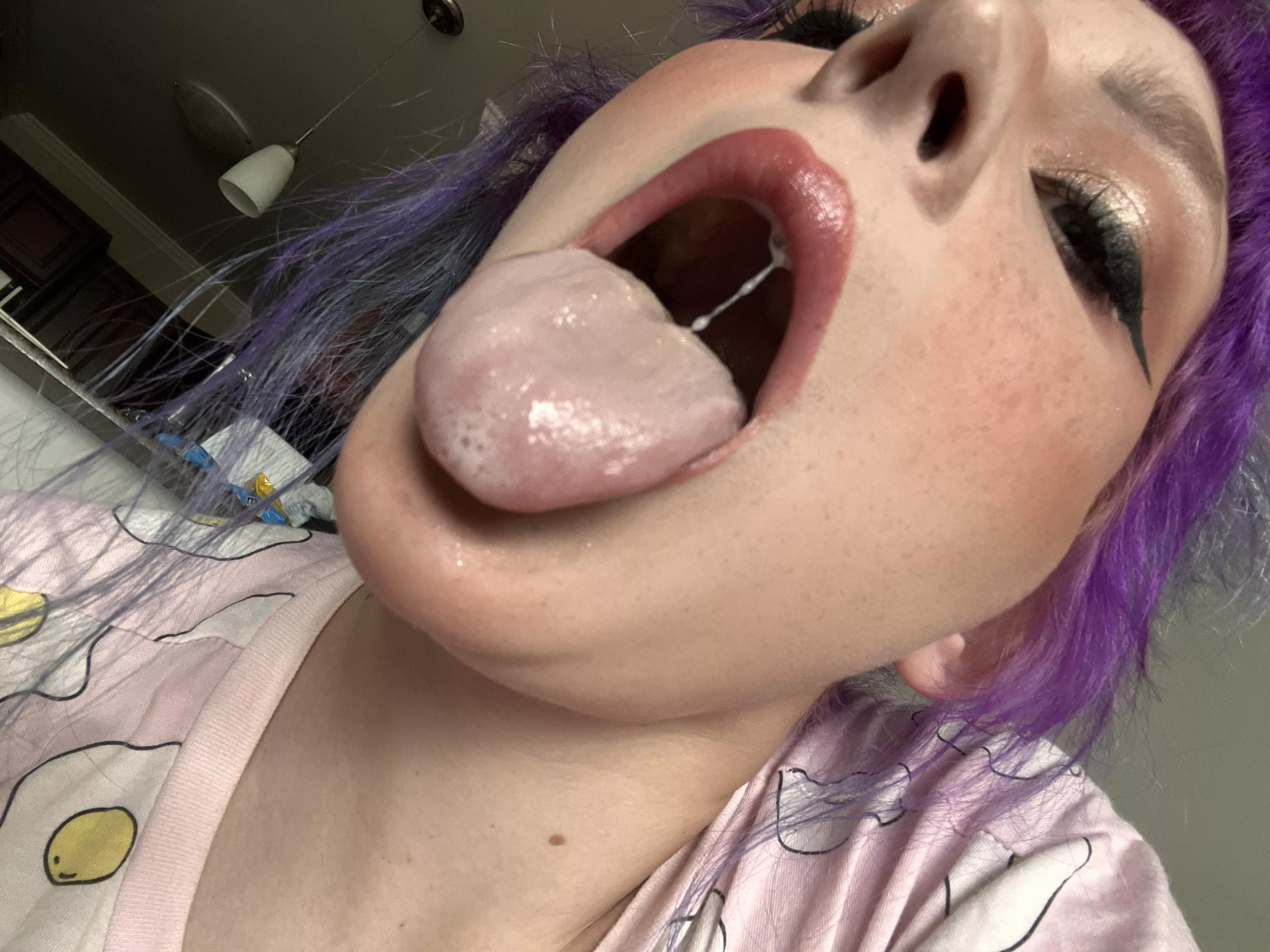 Mouth wide open, for you, daddy.