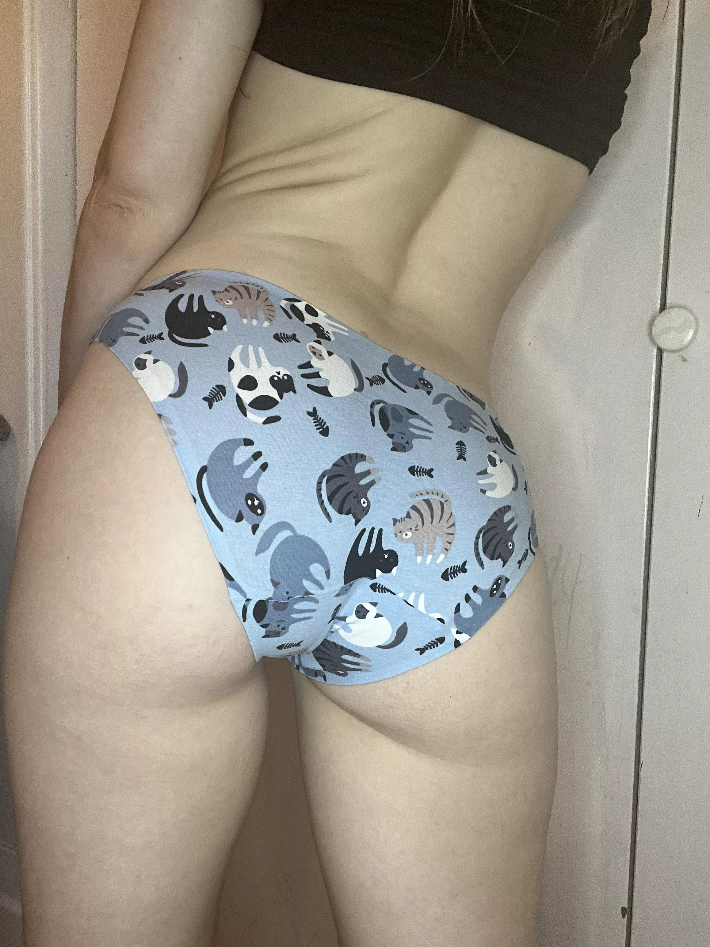 [selling] [canada] meow