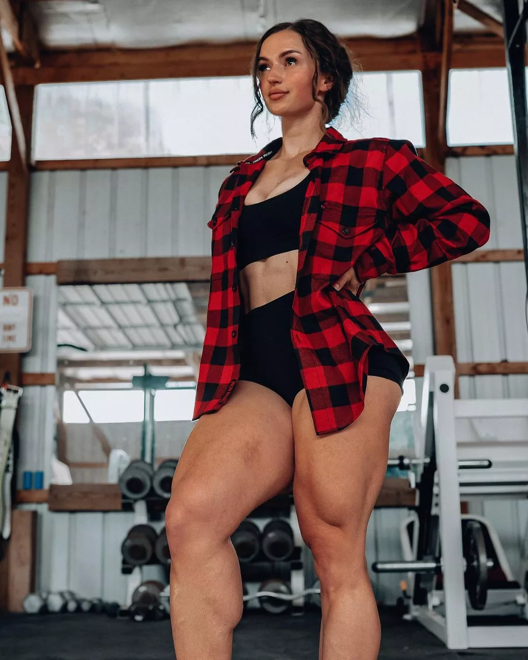 Shayna Lareina