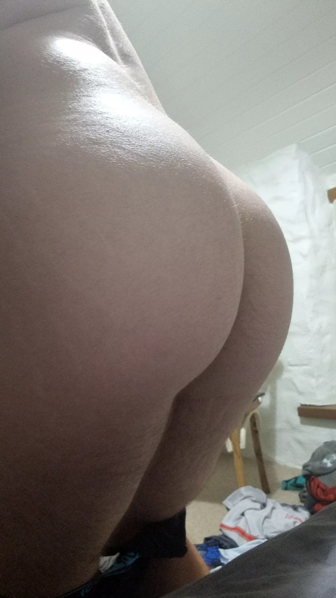 Anyone want to eat my ass?