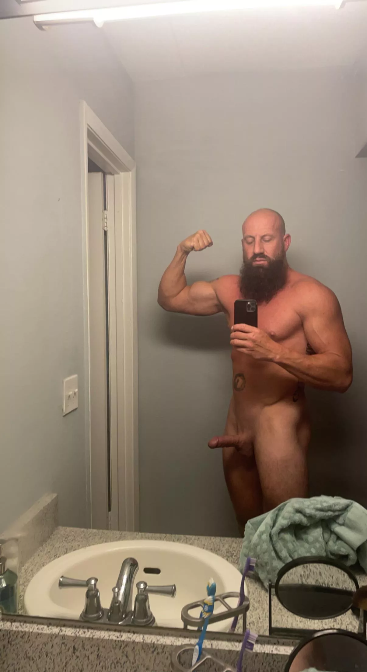 Beards, boners and a side of biceps