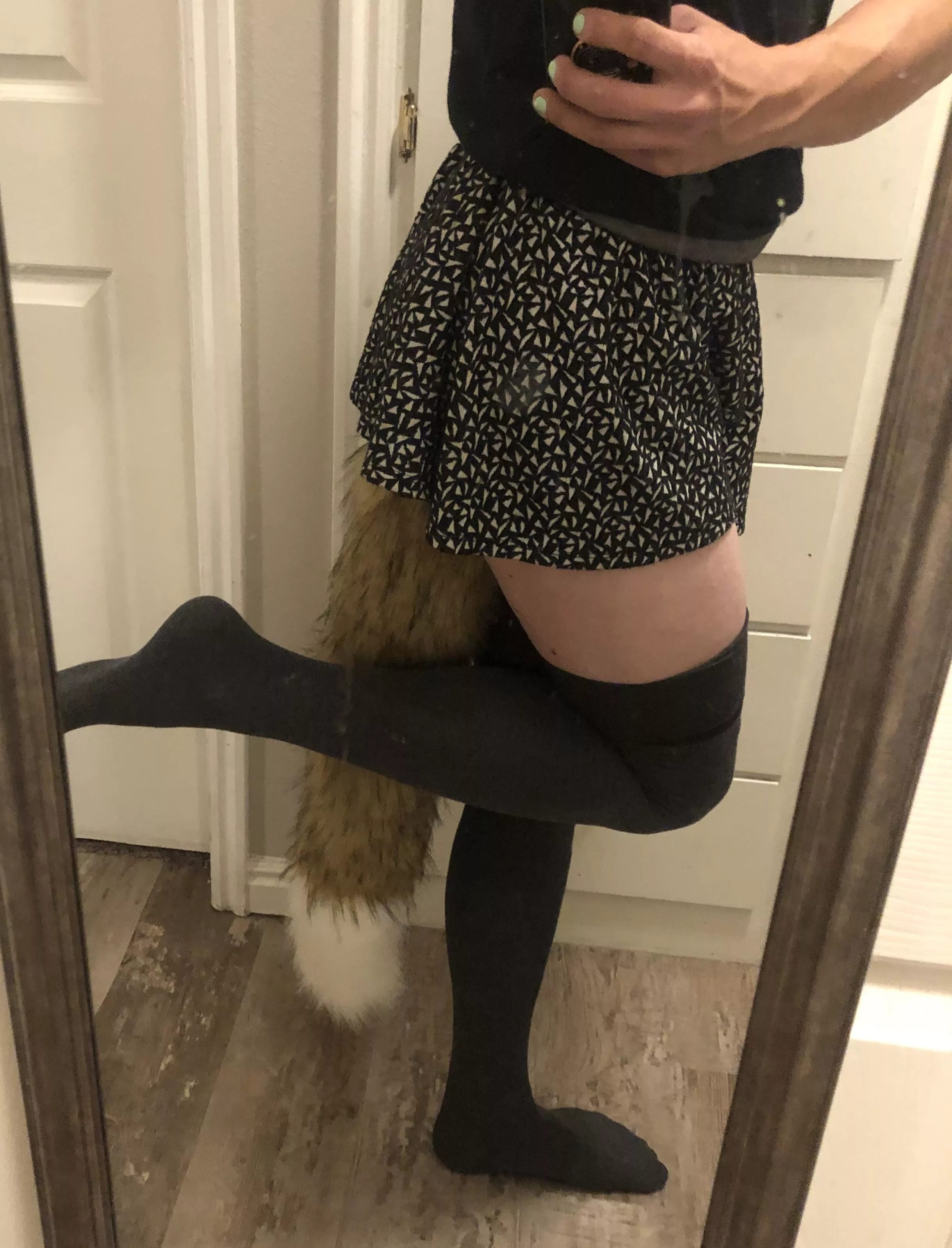 Got my first tail today!! I love it! ðŸ¥°ðŸ¥°ðŸ¦Š