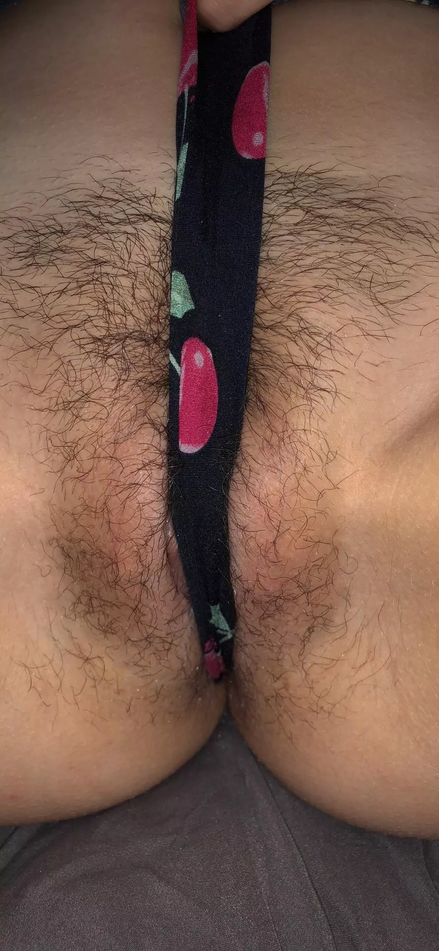 Hairy pussy wedgie