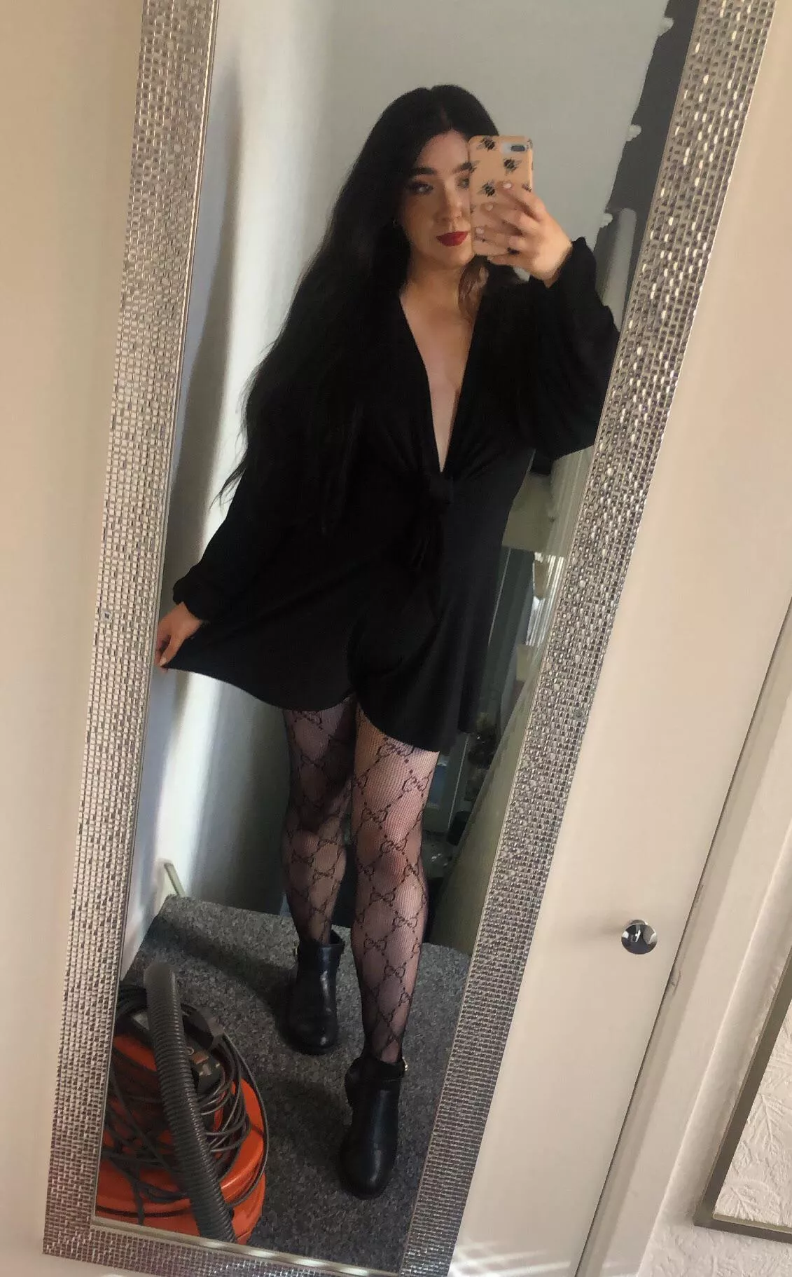 Last night’s outfit 🖤