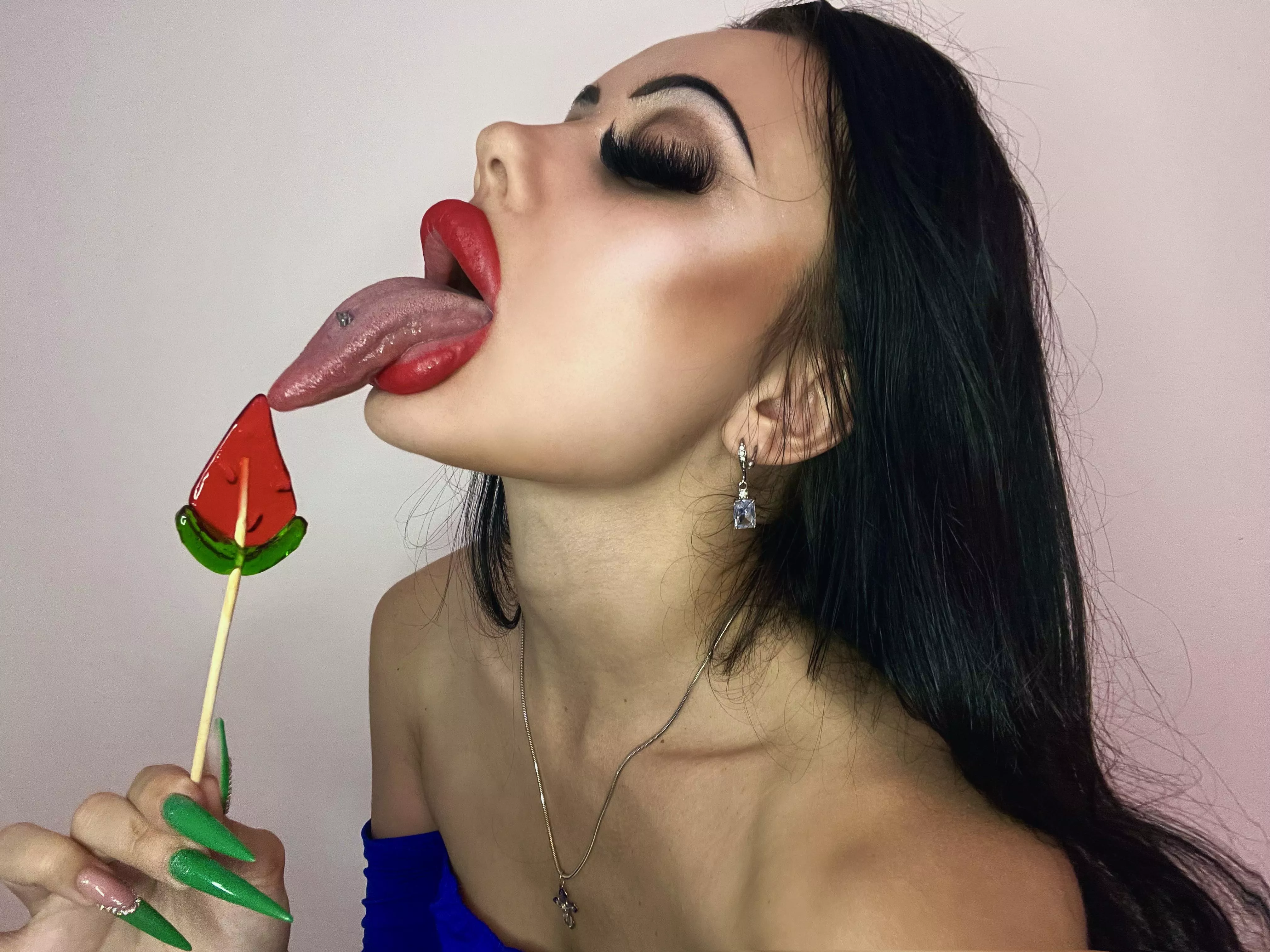 Long tongue fetish