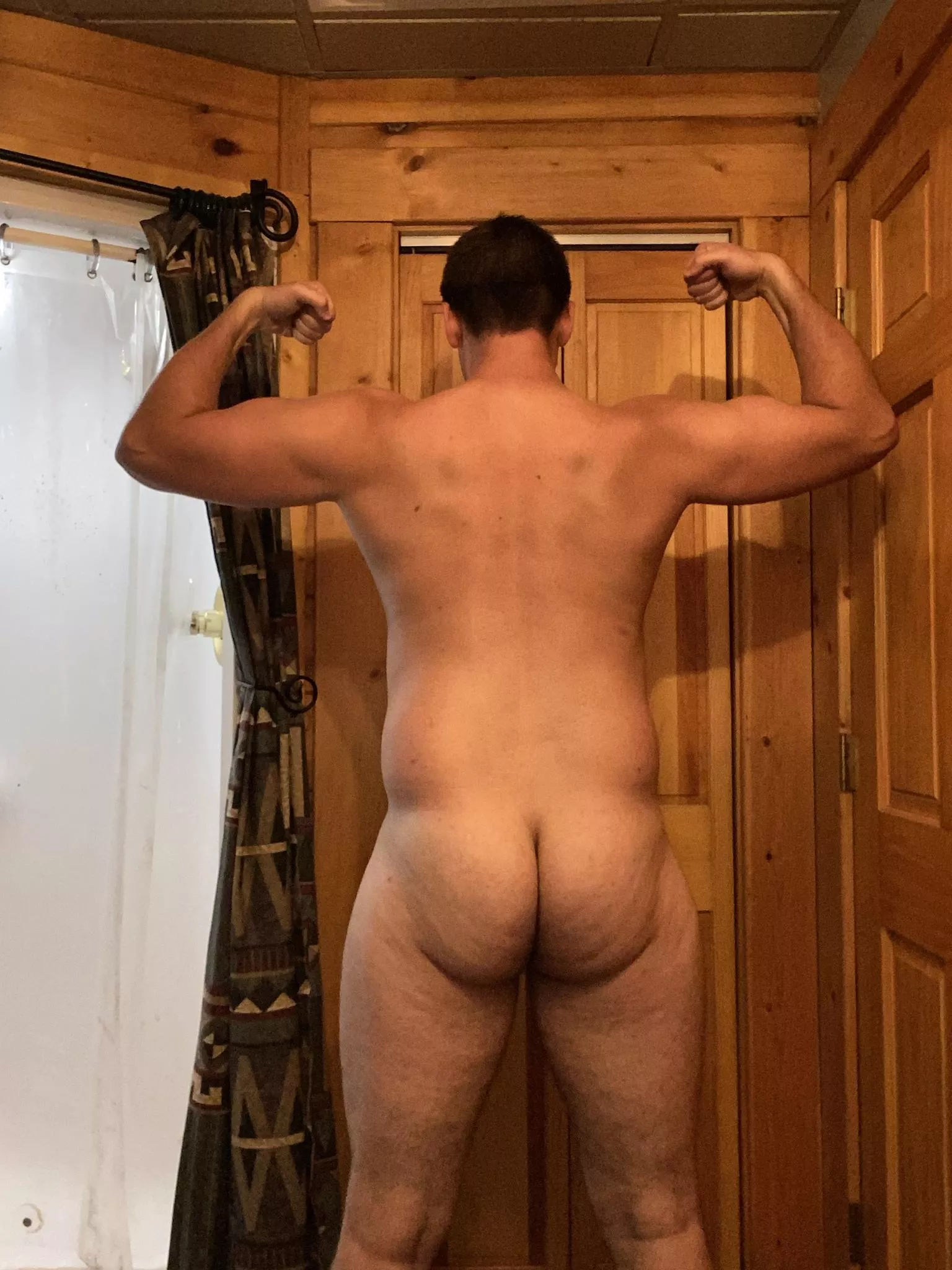 Trying to develop a better back/body. What do you think of [M]e? 6'5