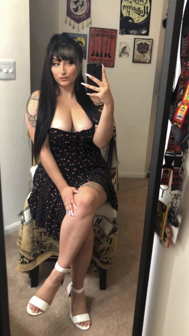 Alt girls sundress 🖤