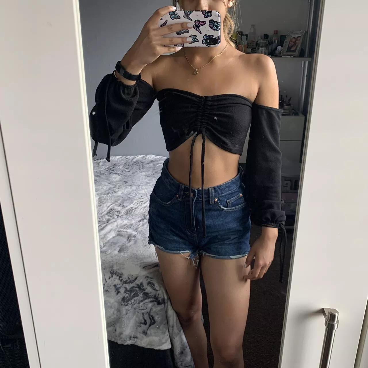 back on Reddit....who likes my outfit?